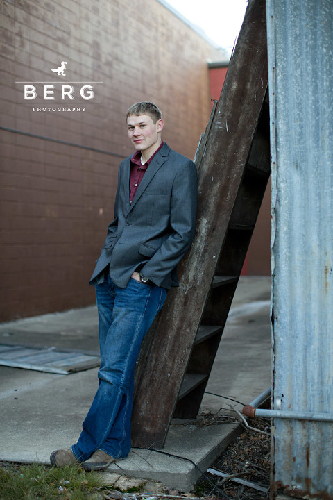 13 West-Monroe-Senior-Portrait-Photographers-3