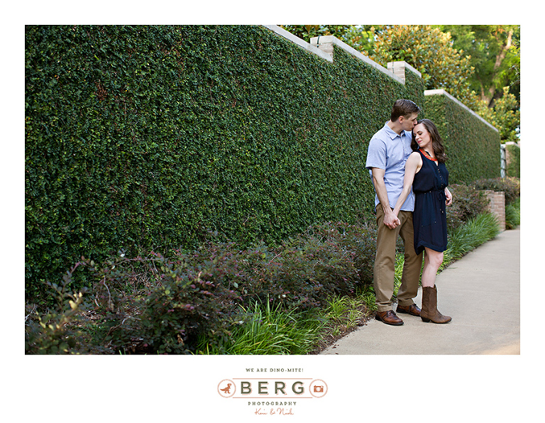 Highland-Park-Lakeside-Park-engagement-session-Dallas-Texas-wedding-photographers-(14)