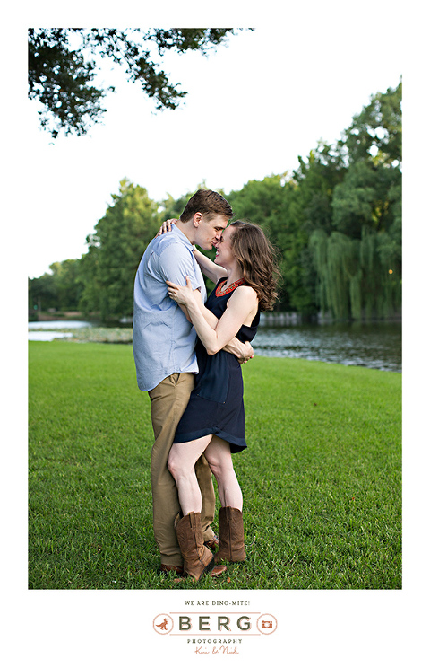 Highland-Park-Lakeside-Park-engagement-session-Dallas-Texas-wedding-photographers-(20)