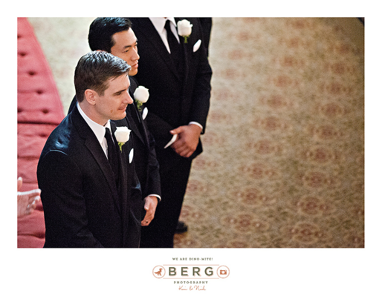 Munger-Place-Church-Dallas-Petroleum-Club-wedding-photographers-(17)