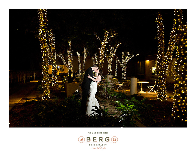 Munger Place Church Dallas Petroleum Club wedding photographers (20)