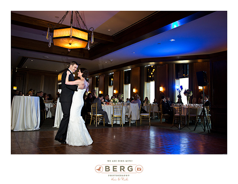 Munger-Place-Church-Dallas-Petroleum-Club-wedding-photographers-(35)