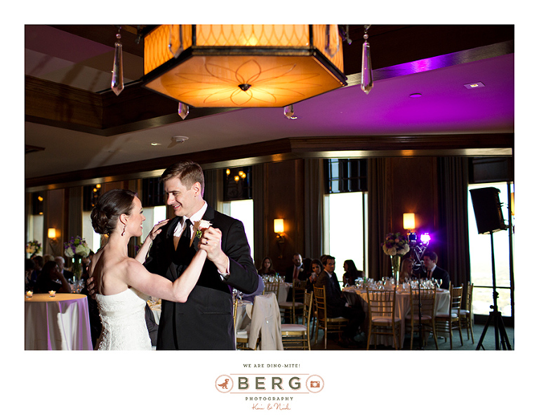 Munger-Place-Church-Dallas-Petroleum-Club-wedding-photographers-(36)