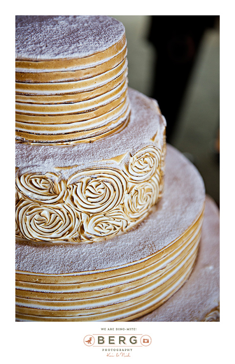 Munger-Place-Church-Dallas-Petroleum-Club-wedding-photographers-(39)