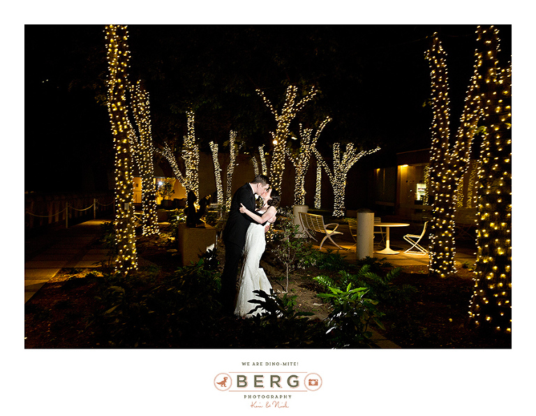 Munger-Place-Church-Dallas-Petroleum-Club-wedding-photographers-(46)