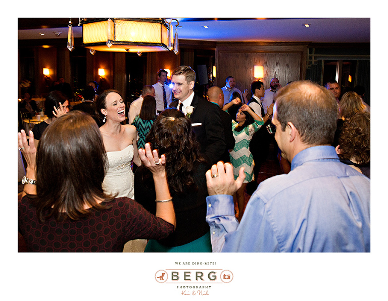 Munger-Place-Church-Dallas-Petroleum-Club-wedding-photographers-(48)