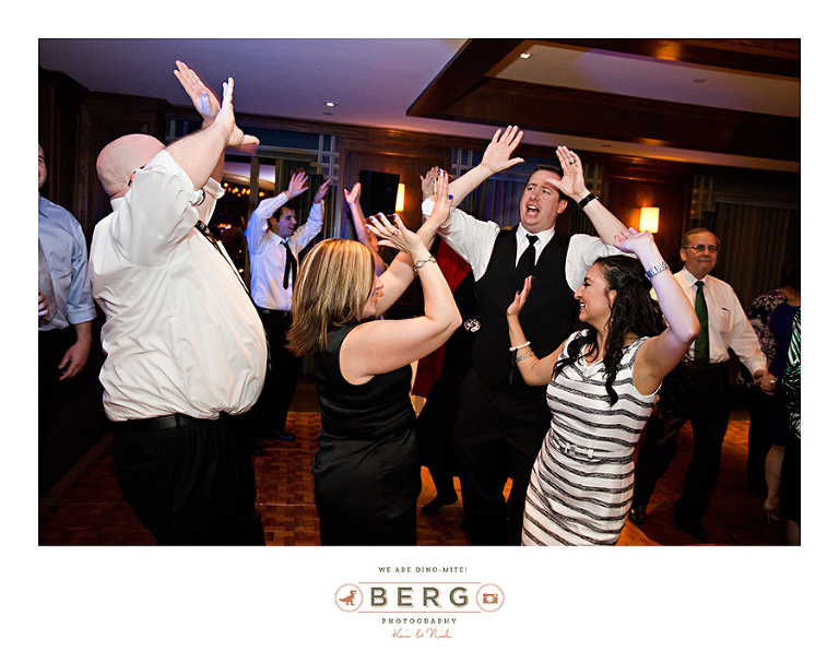 Munger-Place-Church-Dallas-Petroleum-Club-wedding-photographers-(49)