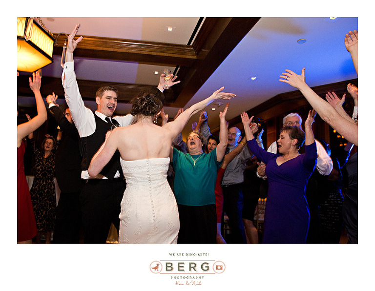 Munger-Place-Church-Dallas-Petroleum-Club-wedding-photographers-(50)
