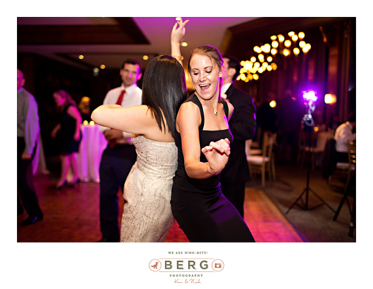 Munger-Place-Church-Dallas-Petroleum-Club-wedding-photographers-(51)