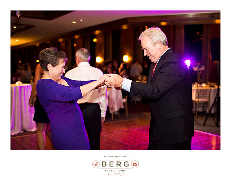 Munger-Place-Church-Dallas-Petroleum-Club-wedding-photographers-(52)