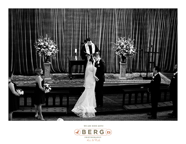 Munger Place Church Dallas Petroleum Club wedding photographers (8)