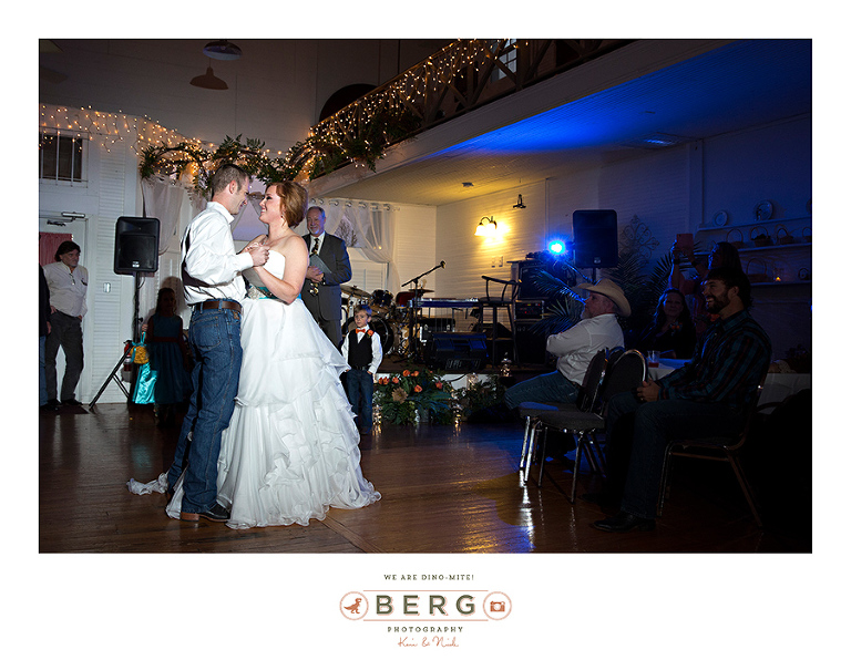 Taylortown-Store-Reception-Hall-Bossier-City-Louisiana-wedding-photographers-(25)