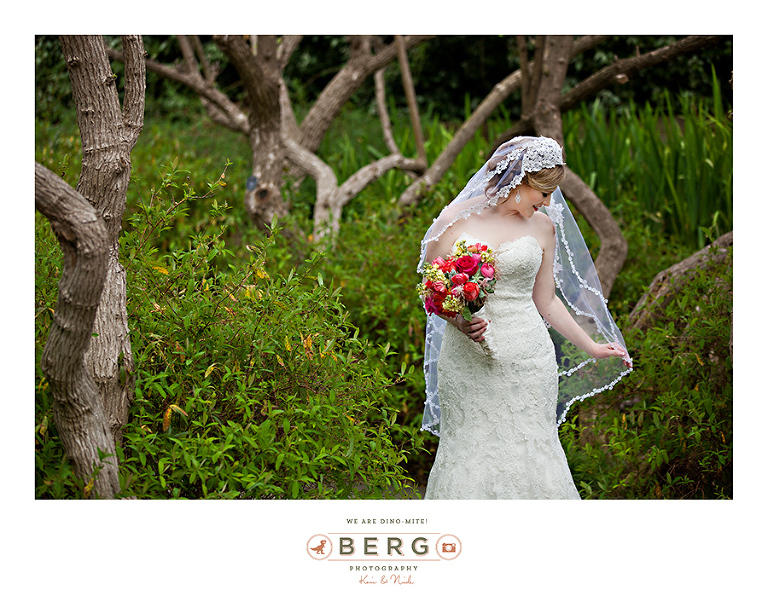 Dallas-Arboretum-bridal-session-Dallas-wedding-photographers (10)