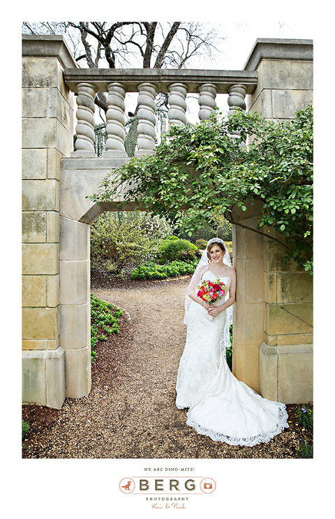Dallas-Arboretum-bridal-session-Dallas-wedding-photographers (8)