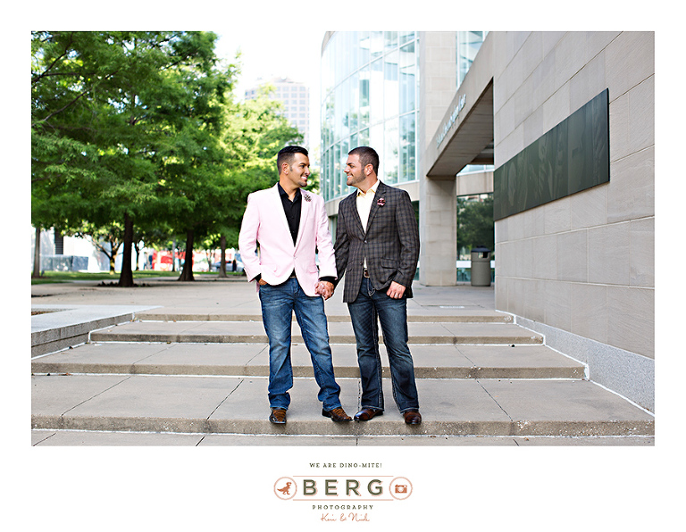 2 Dallas Texas engagement session Arts District (7)