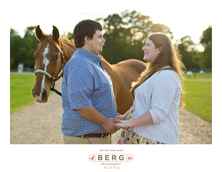 The-Barn-at-Bridlewood-Hattiesburg-Mississippi-engagement-session-(7)