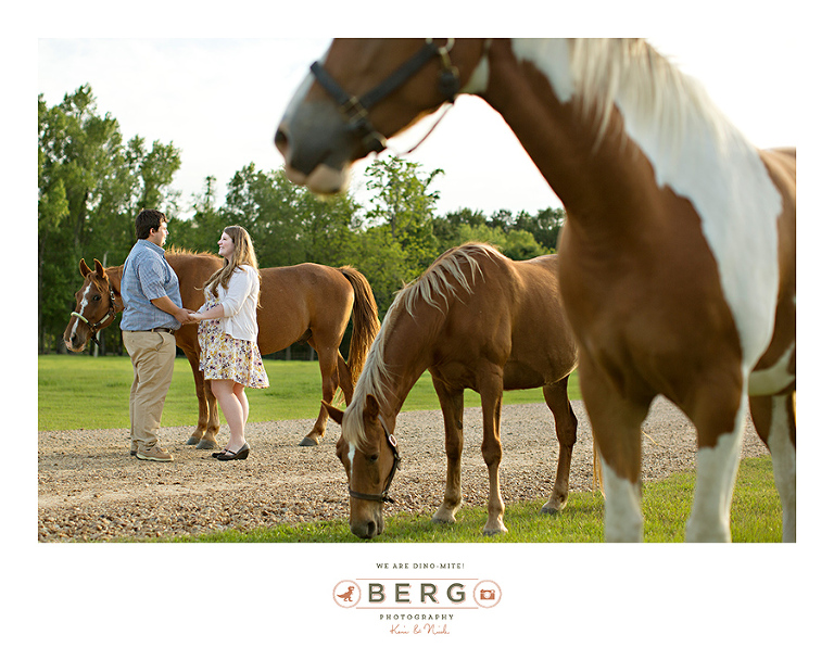 The-Barn-at-Bridlewood-Hattiesburg-Mississippi-engagement-session-(8)