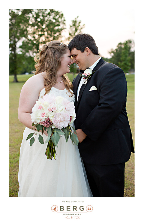 The Barn at Bridlewood Hattiesburg Mississippi wedding photographers (19)
