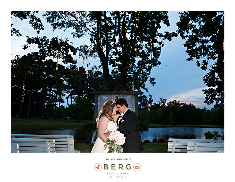 The Barn at Bridlewood Hattiesburg Mississippi wedding photographers (22)