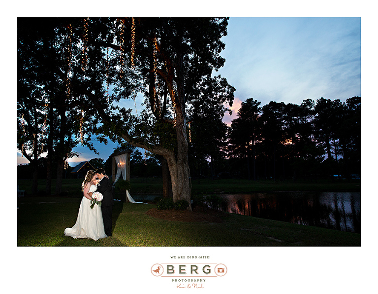 The Barn at Bridlewood Hattiesburg Mississippi wedding photographers (24)