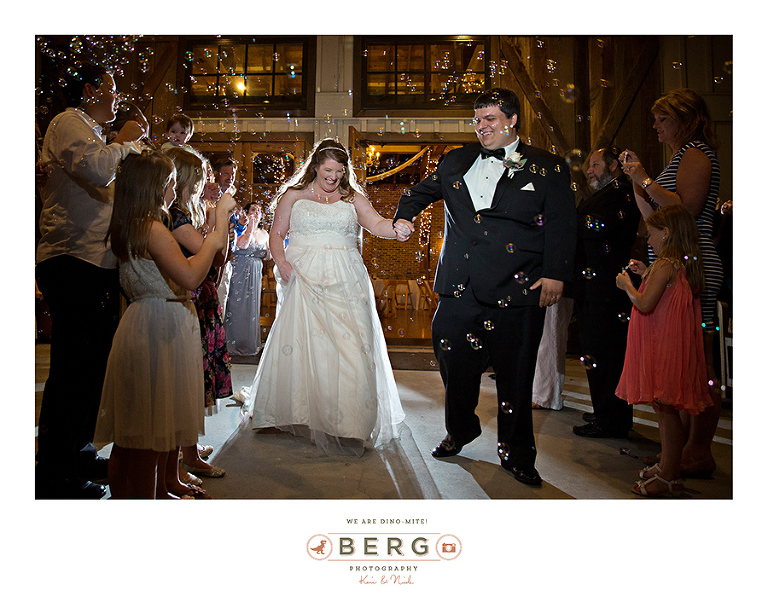 The Barn at Bridlewood Hattiesburg Mississippi wedding photographers (27)