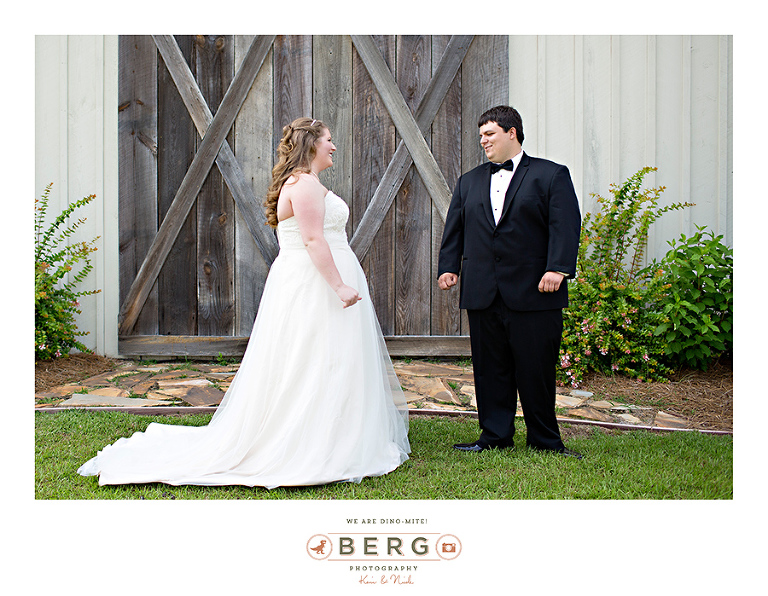 The Barn at Bridlewood Hattiesburg Mississippi wedding photographers (8)