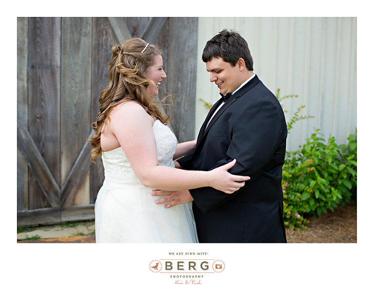 The Barn at Bridlewood Hattiesburg Mississippi wedding photographers (9)