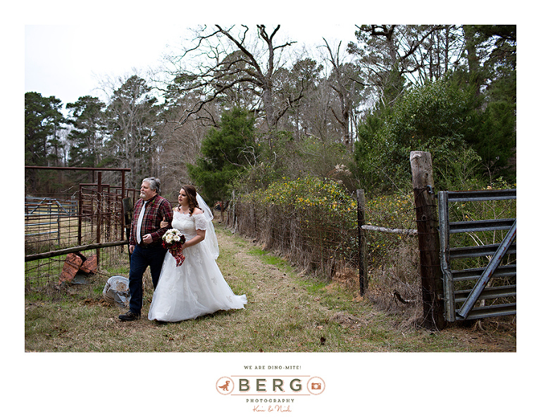 Shreveport Louisiana backyard wedding photographers (18)