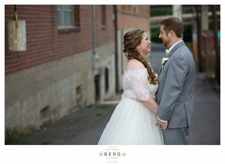 Silver Lake Ballroom Shreveport Louisiana wedding photographers (8)