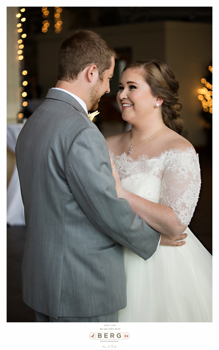 Silver Lake Ballroom Shreveport Louisiana Wedding Photographers (12)
