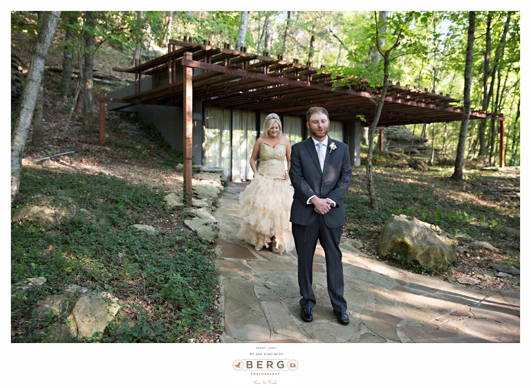 Thorncrown Chapel Eureka Springs destination wedding photographers (15)