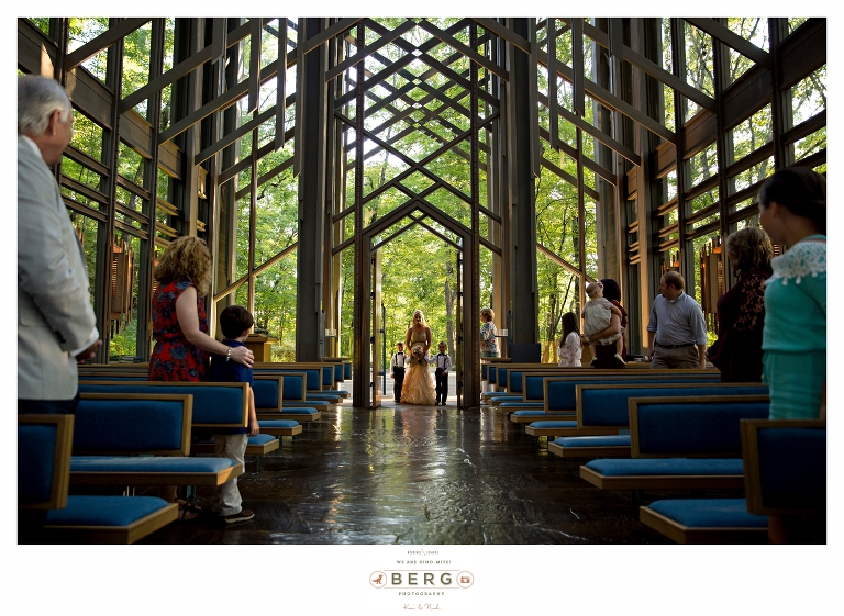 Thorncrown Chapel Eureka Springs destination wedding photographers (22)