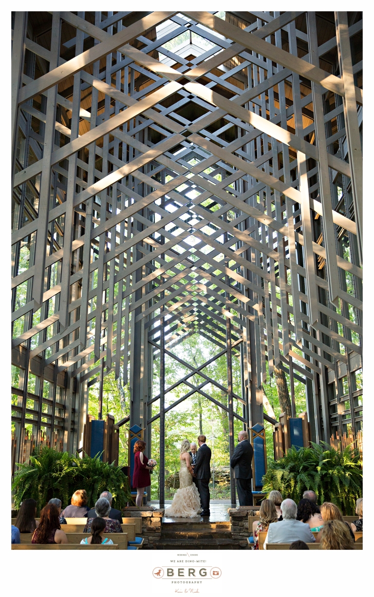 Thorncrown Chapel Eureka Springs destination wedding photographers (26)