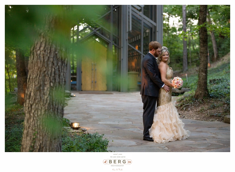 Thorncrown Chapel Eureka Springs destination wedding photographers (34)