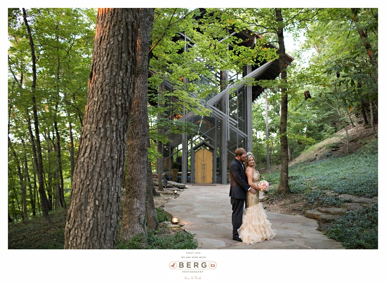 Thorncrown Chapel Eureka Springs destination wedding photographers (36)