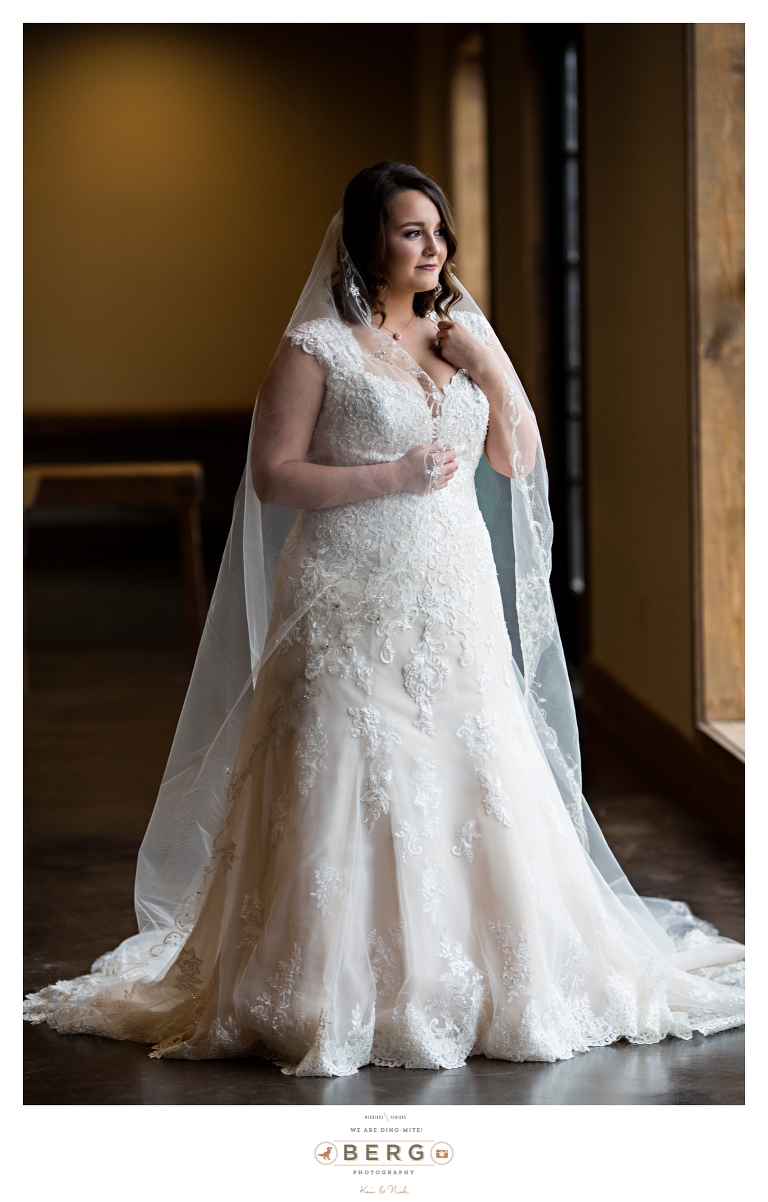Laurel Mississippi Gables Event Center bridal session wedding photographers (3)