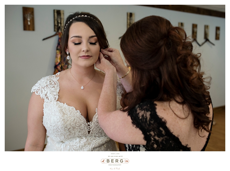 The Gables Event Center Laurel Mississippi wedding photographers (7)