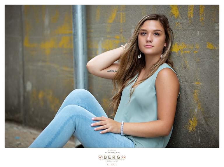 Zwolle High School Senior Portrait Photographers (10)