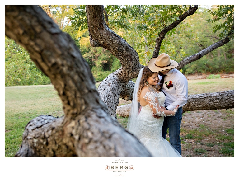 Pecan Grove Driftwood Texas Wedding Photographers (31)_1