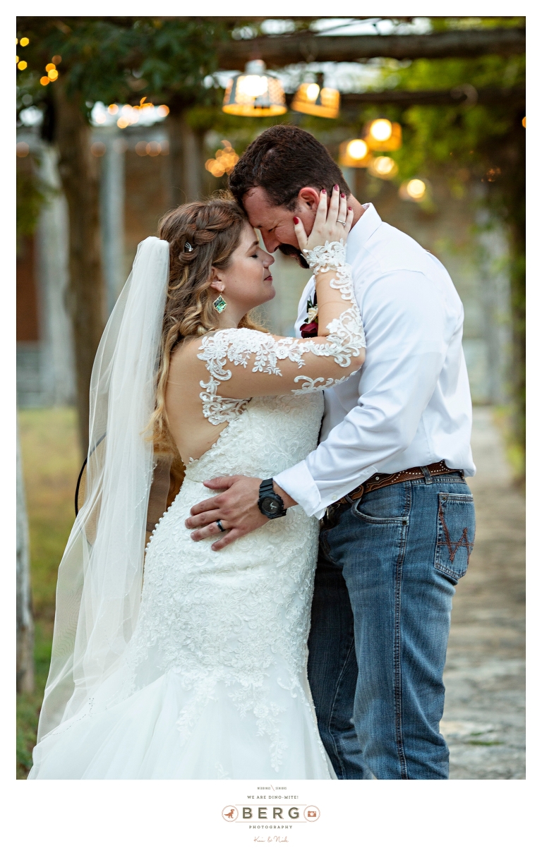 Pecan Grove Driftwood Texas Wedding Photographers (35)_1