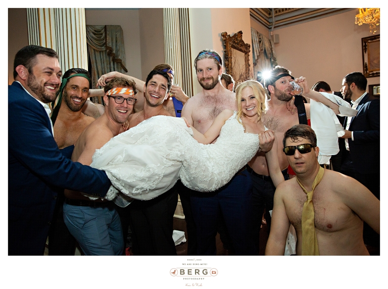 5 The Columns Hotel New Orleans Wedding Photographers (11)