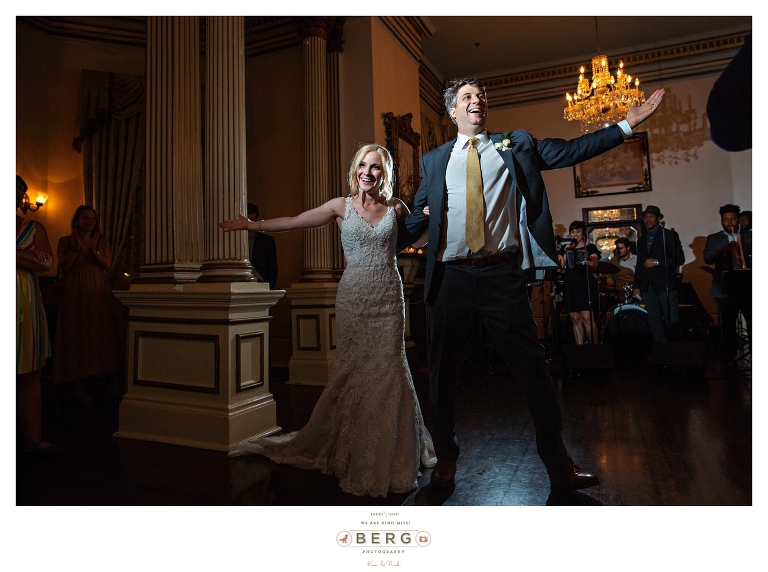 5 The Columns Hotel New Orleans Wedding Photographers (9)