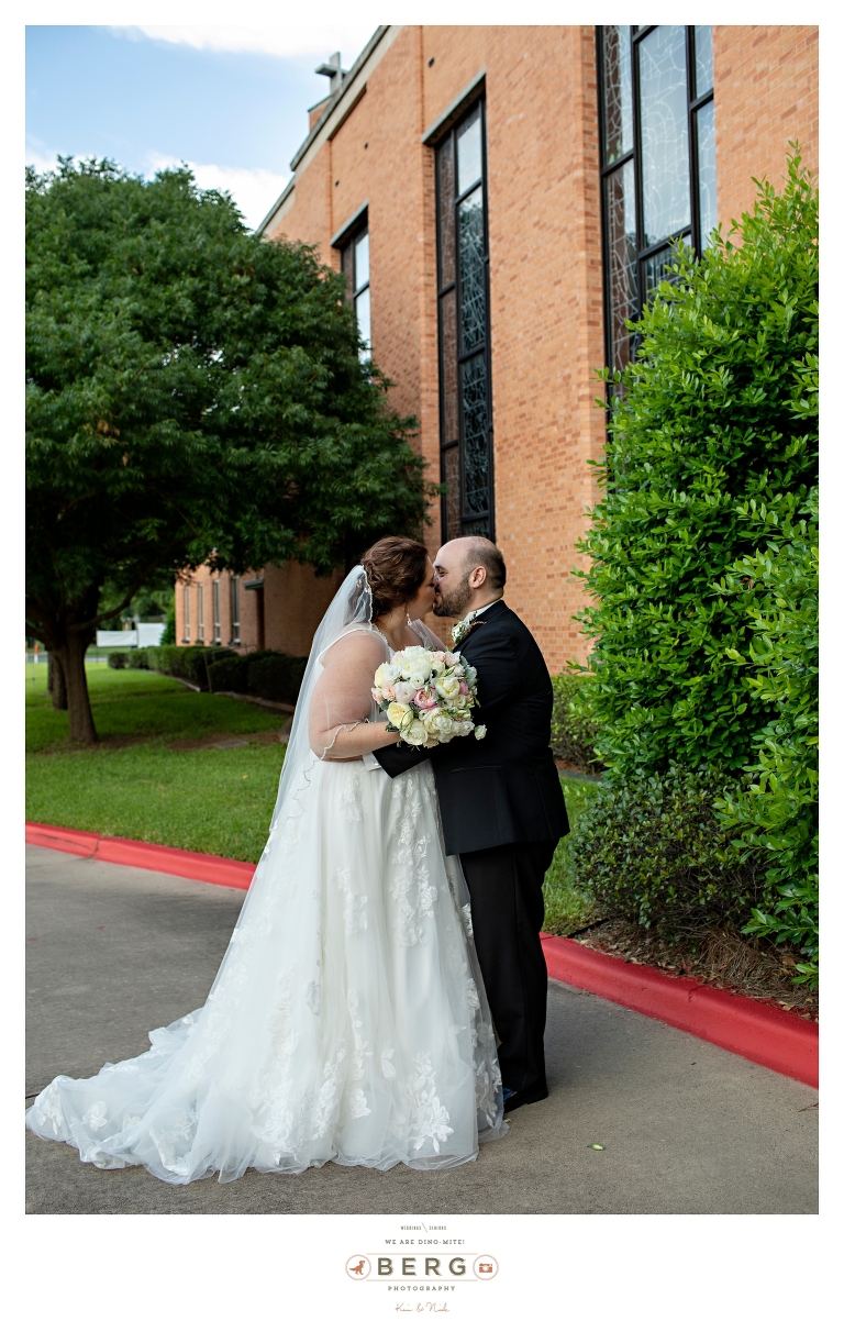 1 Broadmoor Methodist Shreveport wedding photographers (24)