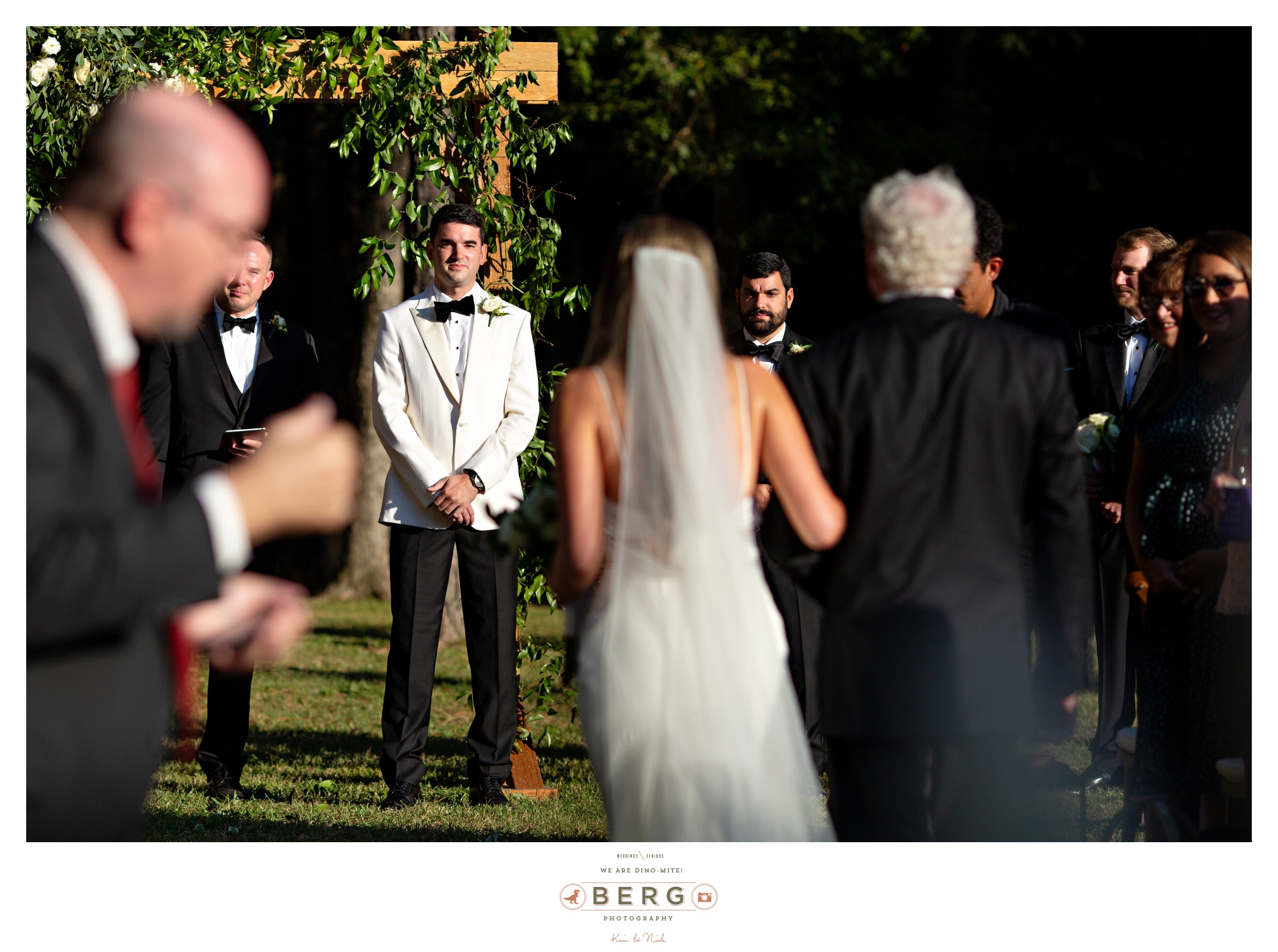 Barn at Coyote Creek Shreveport wedding photographeres (10)