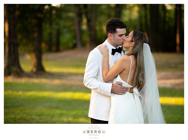 Barn at Coyote Creek Shreveport wedding photographeres (29)