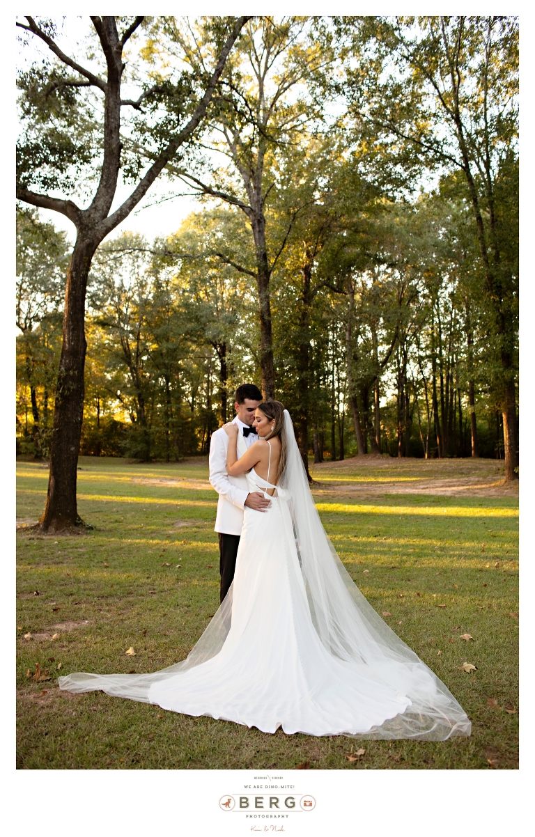 Barn at Coyote Creek Shreveport wedding photographeres (30)
