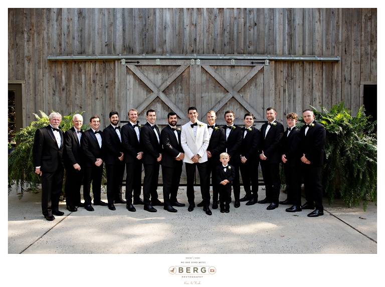 Barn at Coyote Creek Shreveport wedding photographeres (4)