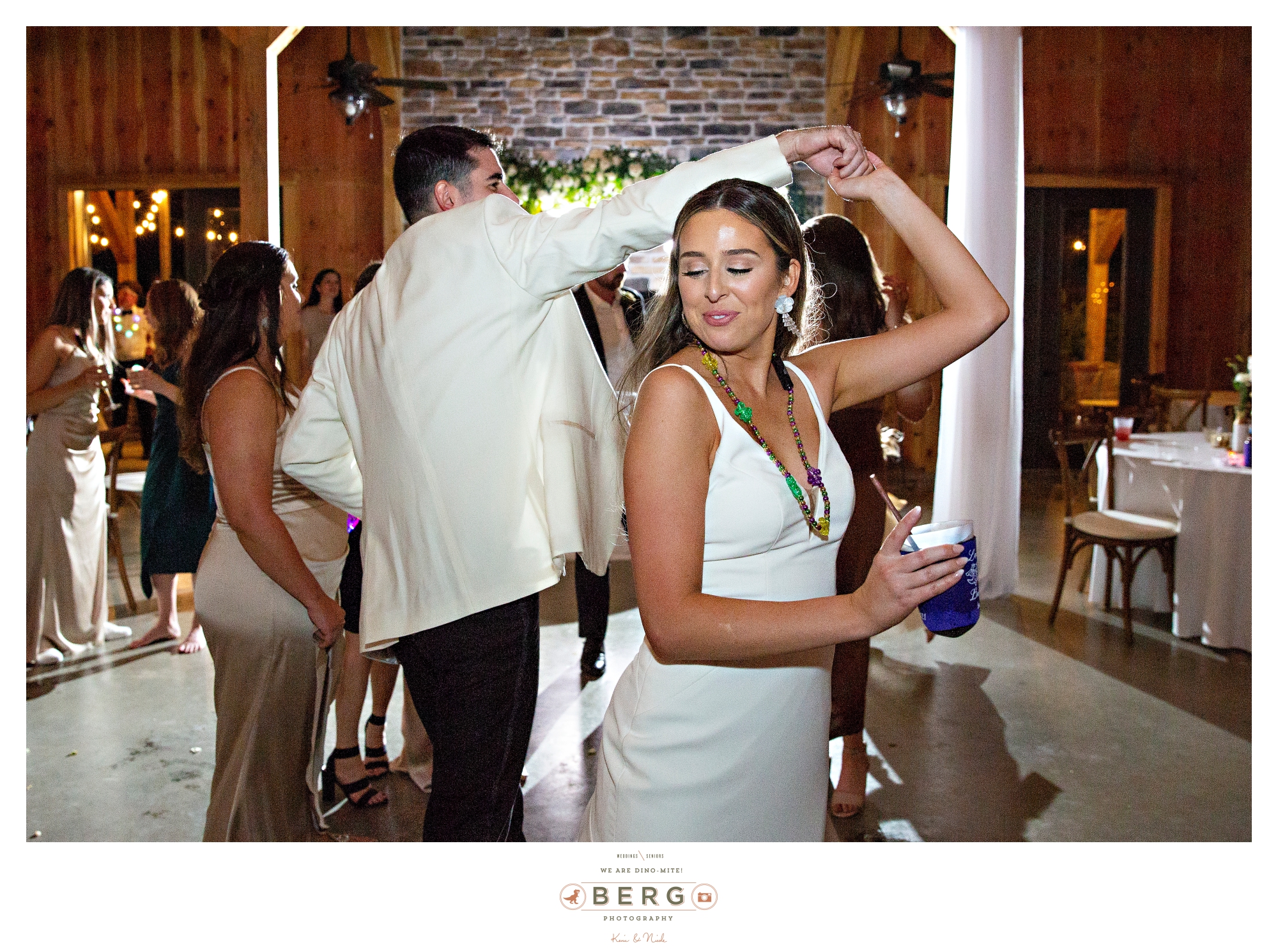 Barn at Coyote Creek Shreveport wedding photographeres (43)