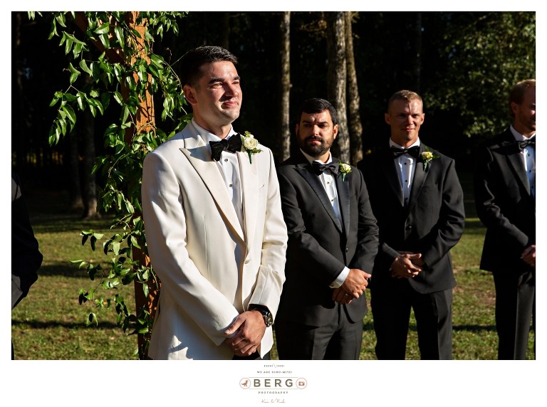 Barn at Coyote Creek Shreveport wedding photographeres (7)