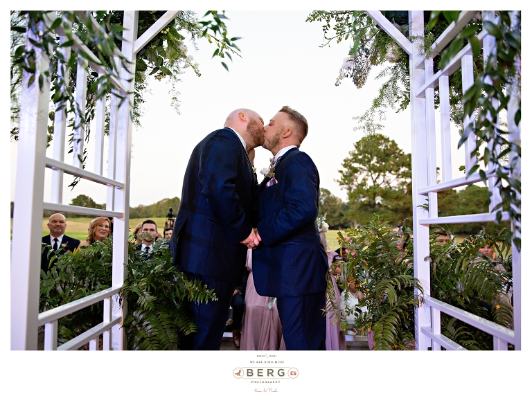 Canebrake Country Club Hattiesburg MS wedding photographers (26)